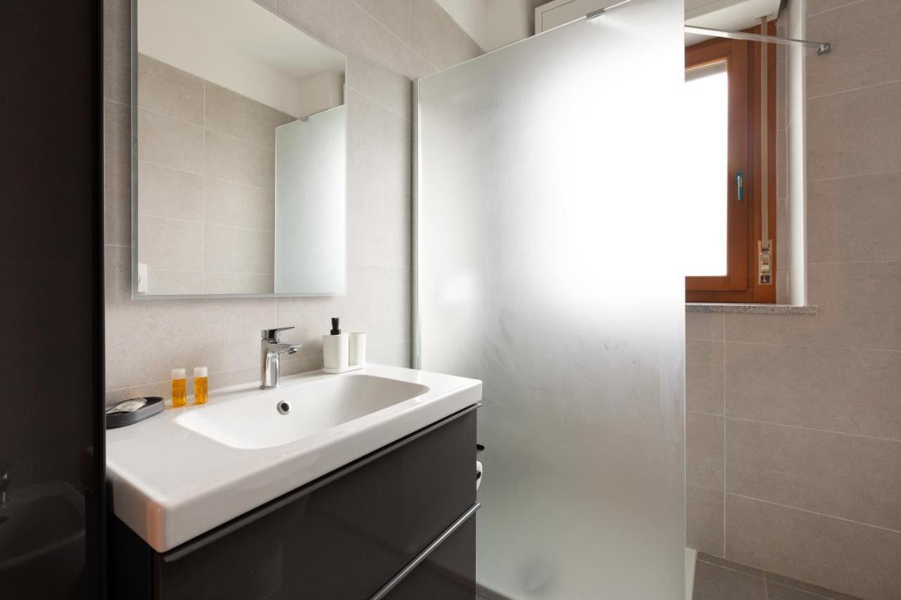 Milan Comfy Apartment X3 - With Balcony Luaran gambar