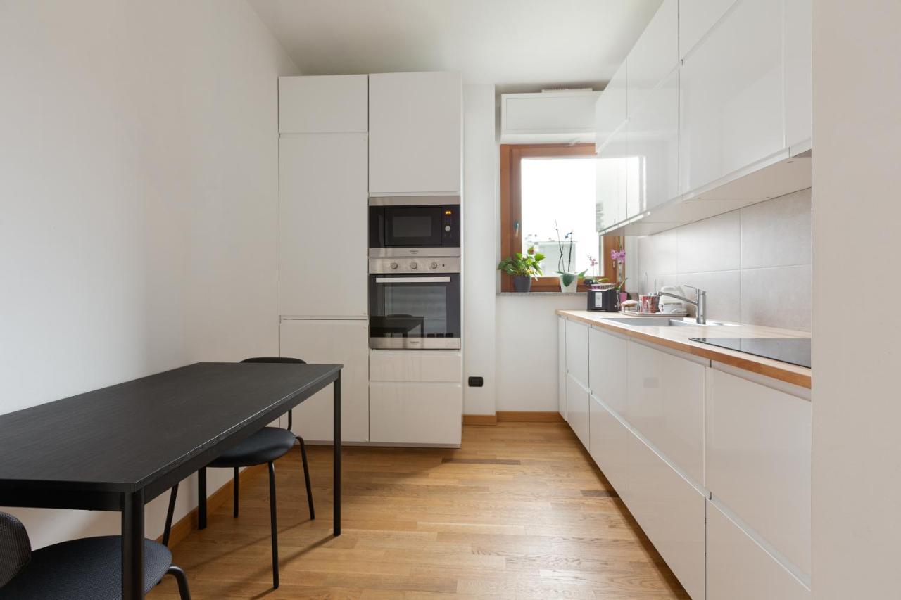 Milan Comfy Apartment X3 - With Balcony Luaran gambar