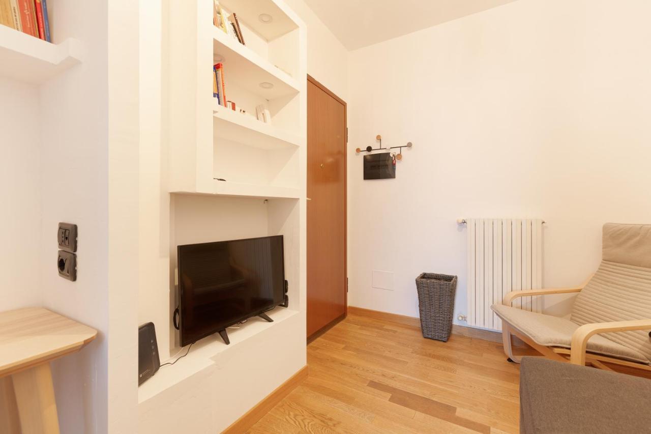 Milan Comfy Apartment X3 - With Balcony Luaran gambar