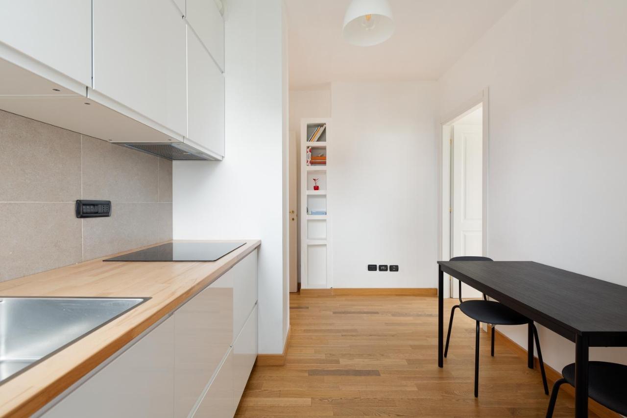 Milan Comfy Apartment X3 - With Balcony Luaran gambar