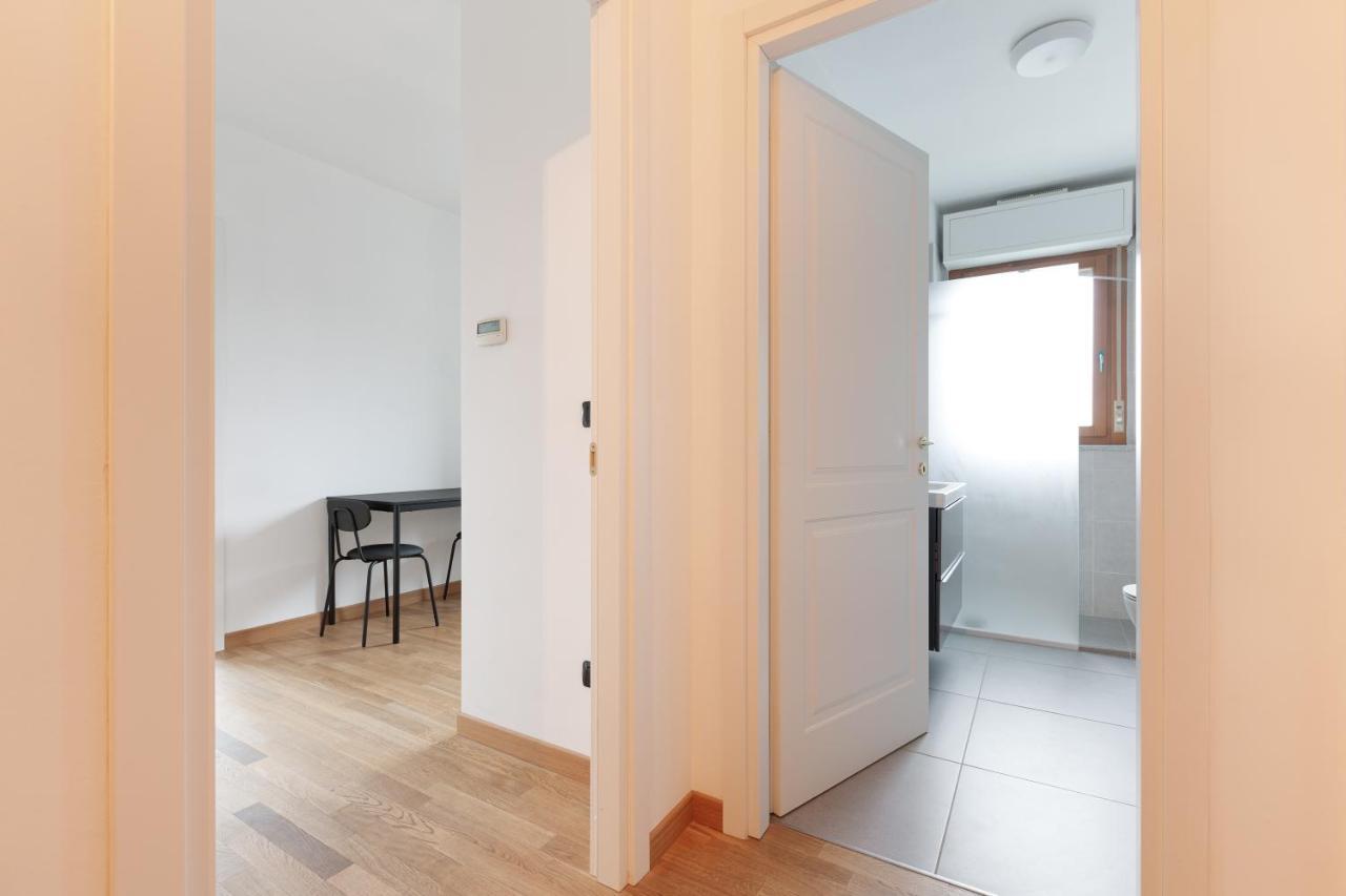 Milan Comfy Apartment X3 - With Balcony Luaran gambar